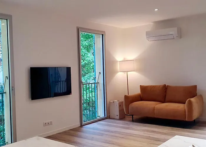 Avec Jardin Privé à 2min De La